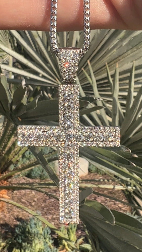 Round Brilliant Cut Diamond Cross Pendant