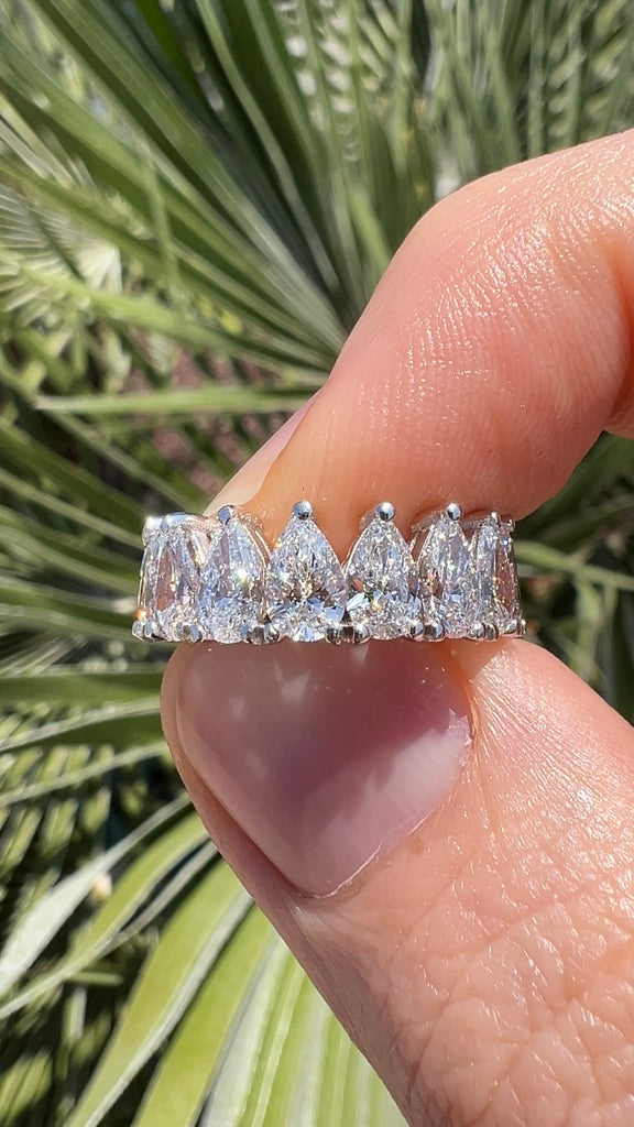 Pear Diamond Band