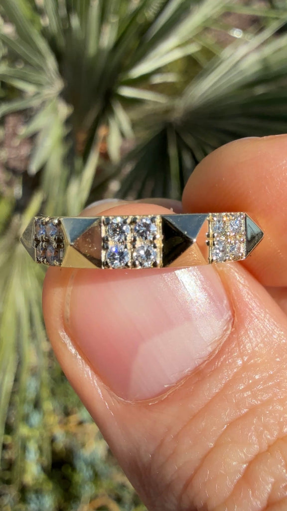 Pyramid Diamond Band