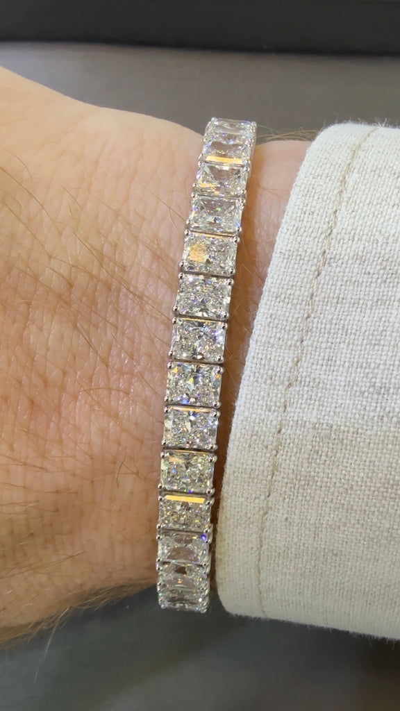Lab Grown Radiant Diamond Bracelet