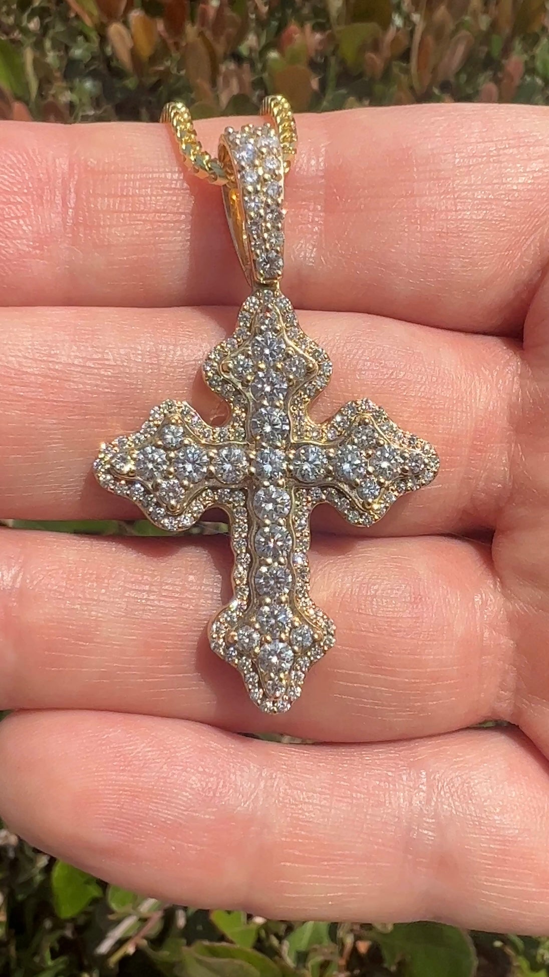 Big diamond cross chain Clearance