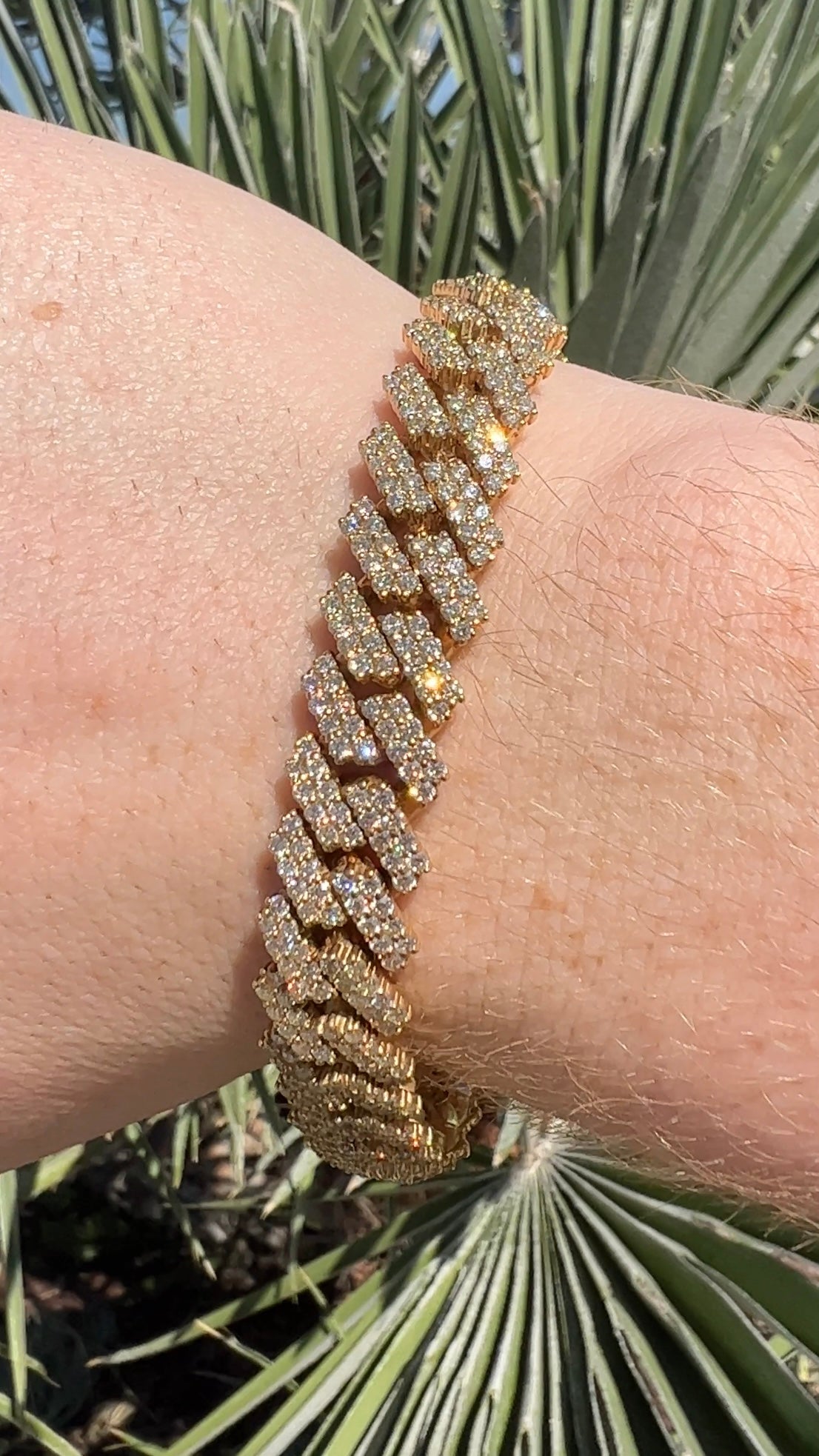 Diamond Cuban Link Bracelet (12mm) in Yellow Gold - 8 Inches - Gold Presidents