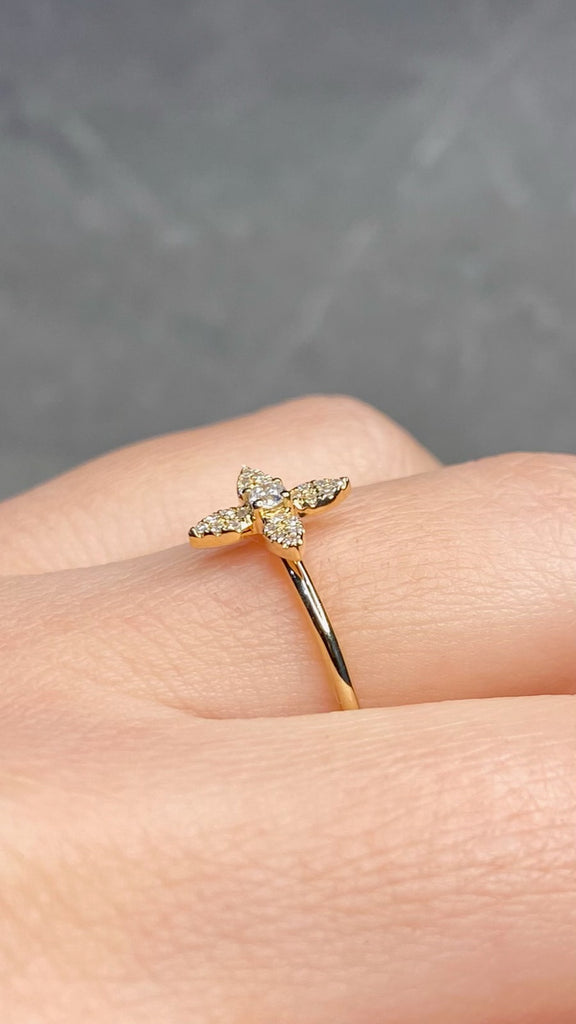 Diamond Star Ring Floral Ring Yellow Gold