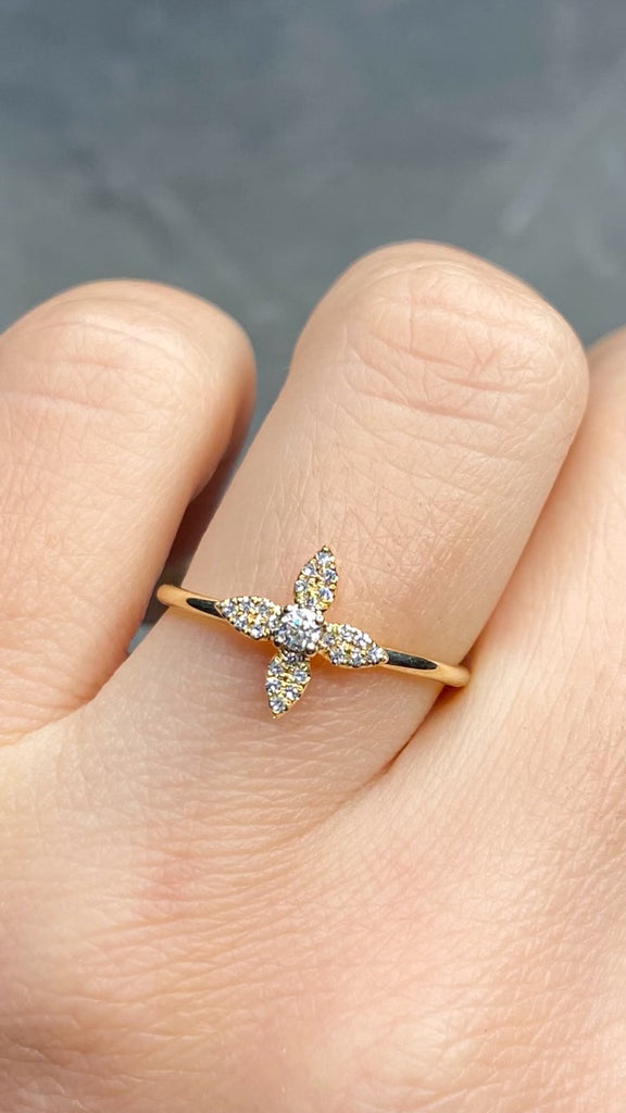 Louis Vuitton Star Blossom Diamond Ring